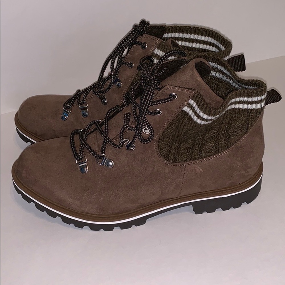 💕SOLD💕 TAUPE KNIT HIKER BOOT (WIDE WIDTH) - Picture 6 of 6